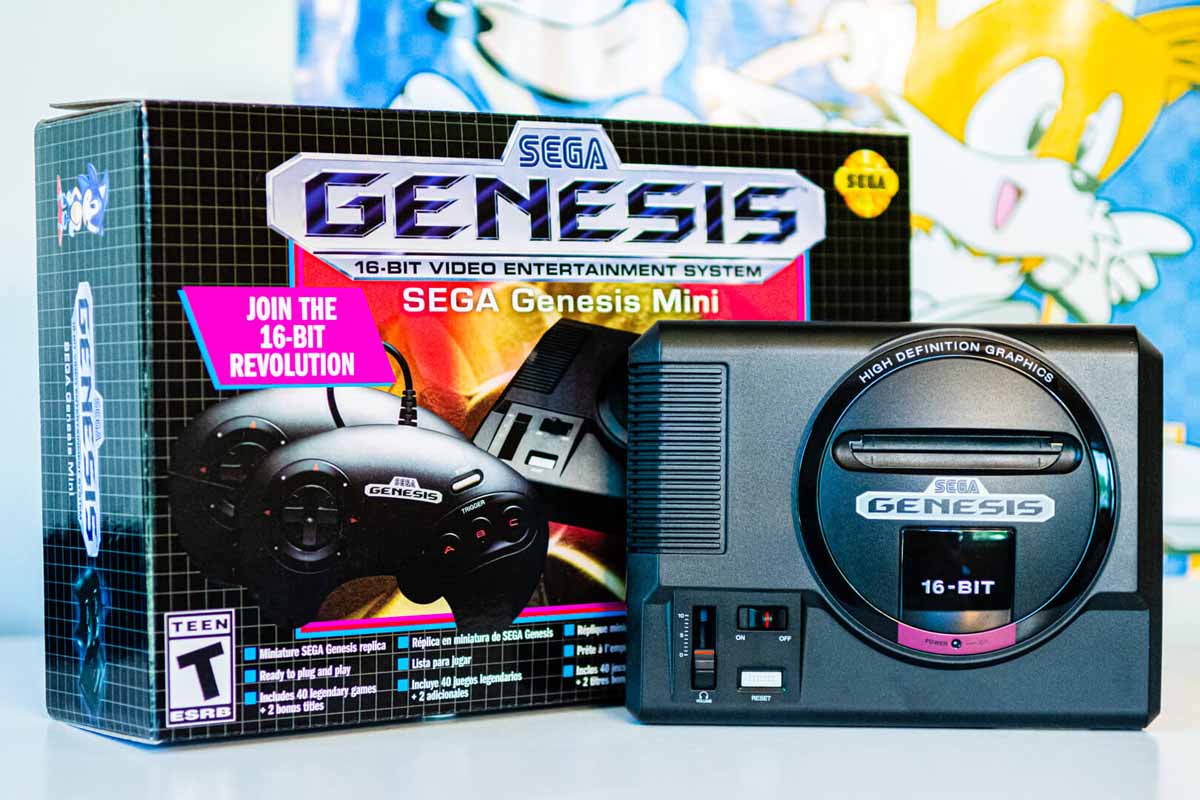 SEGA Genesis Mini dibuat mirip versi originalnya tapi dengan ditambahkan fitur yang lebih canggih